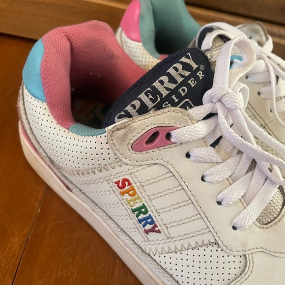 Sperry Sb19 Pride Sneaker White Leather Sneakers Men’s 8 Women’s 10 - Picture 3 of 9